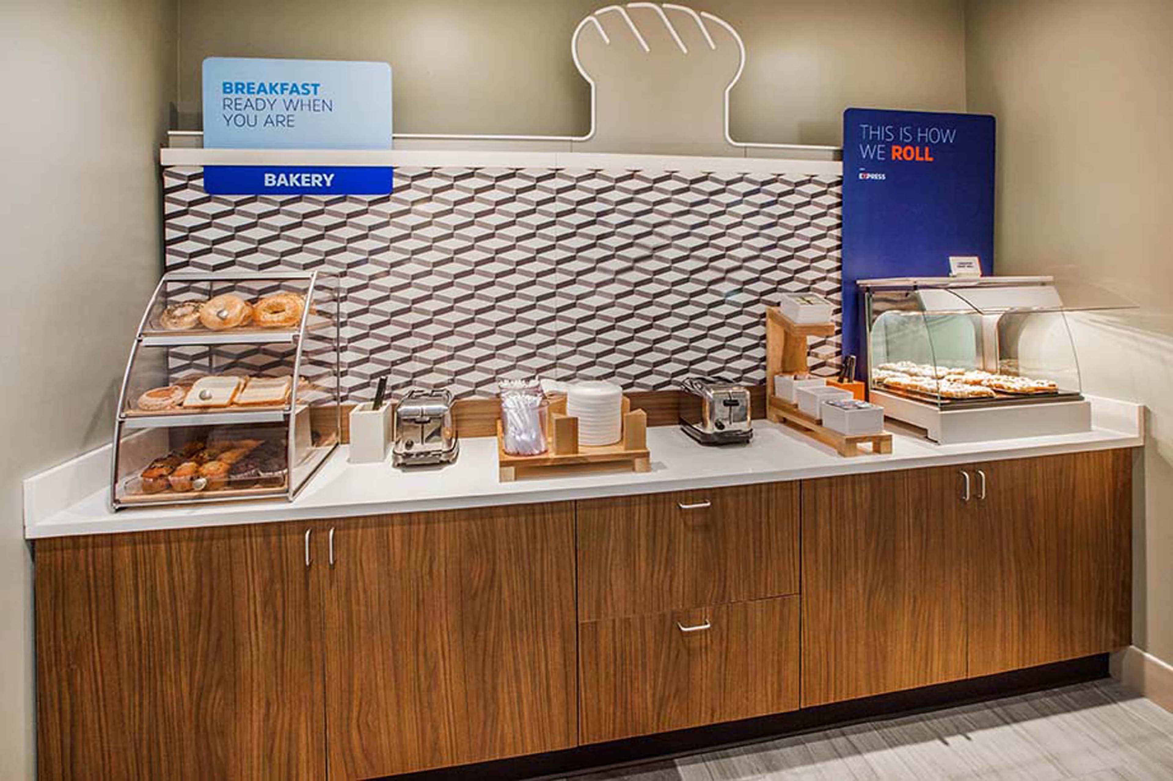 Holiday Inn Express & Suites - Worthington By Ihg Dış mekan fotoğraf