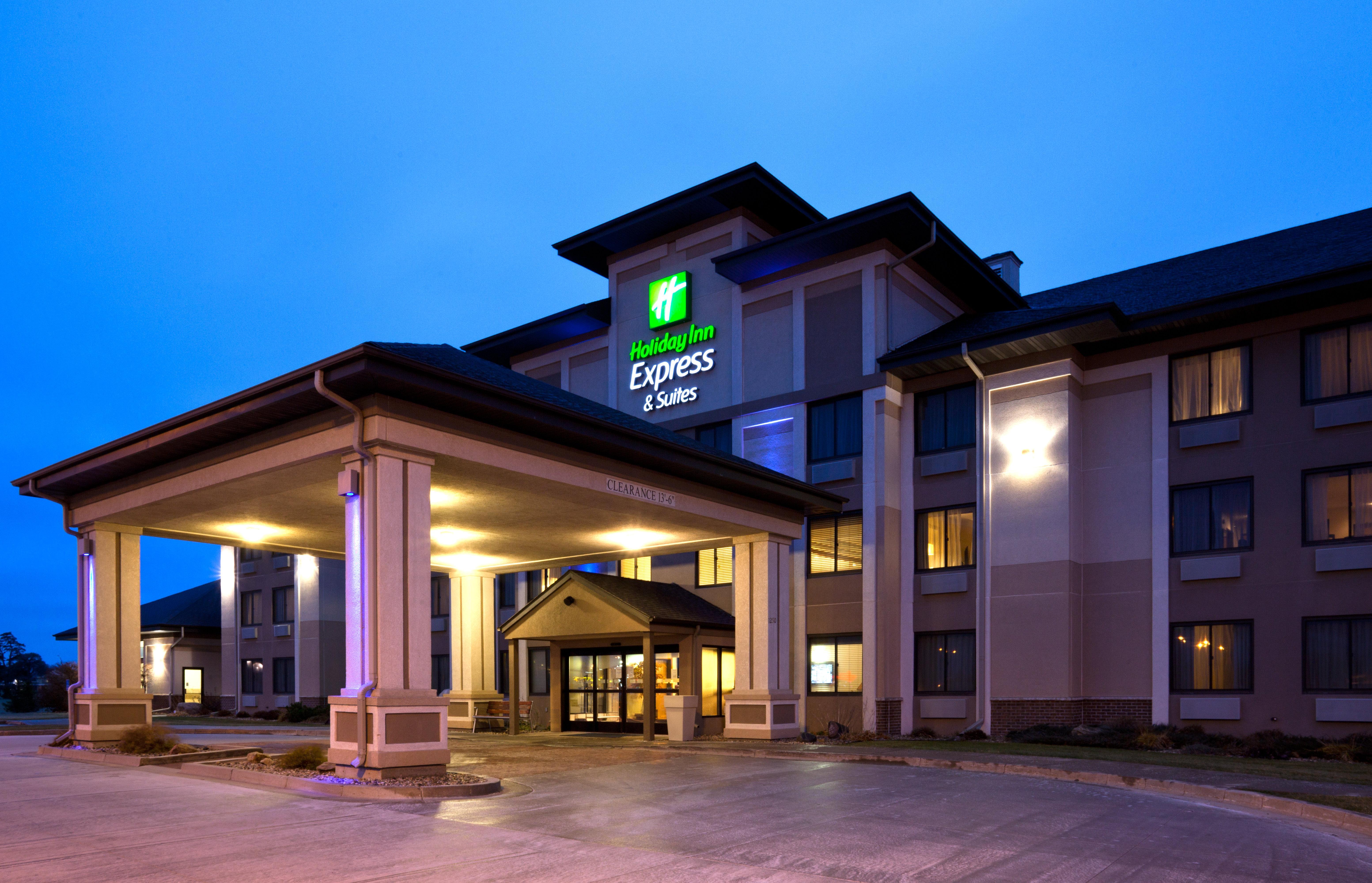 Holiday Inn Express & Suites - Worthington By Ihg Dış mekan fotoğraf